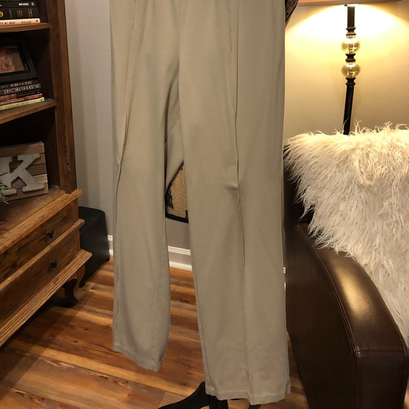 EUC Ladies’ Knit Pants by Cato - Picture 2 of 8